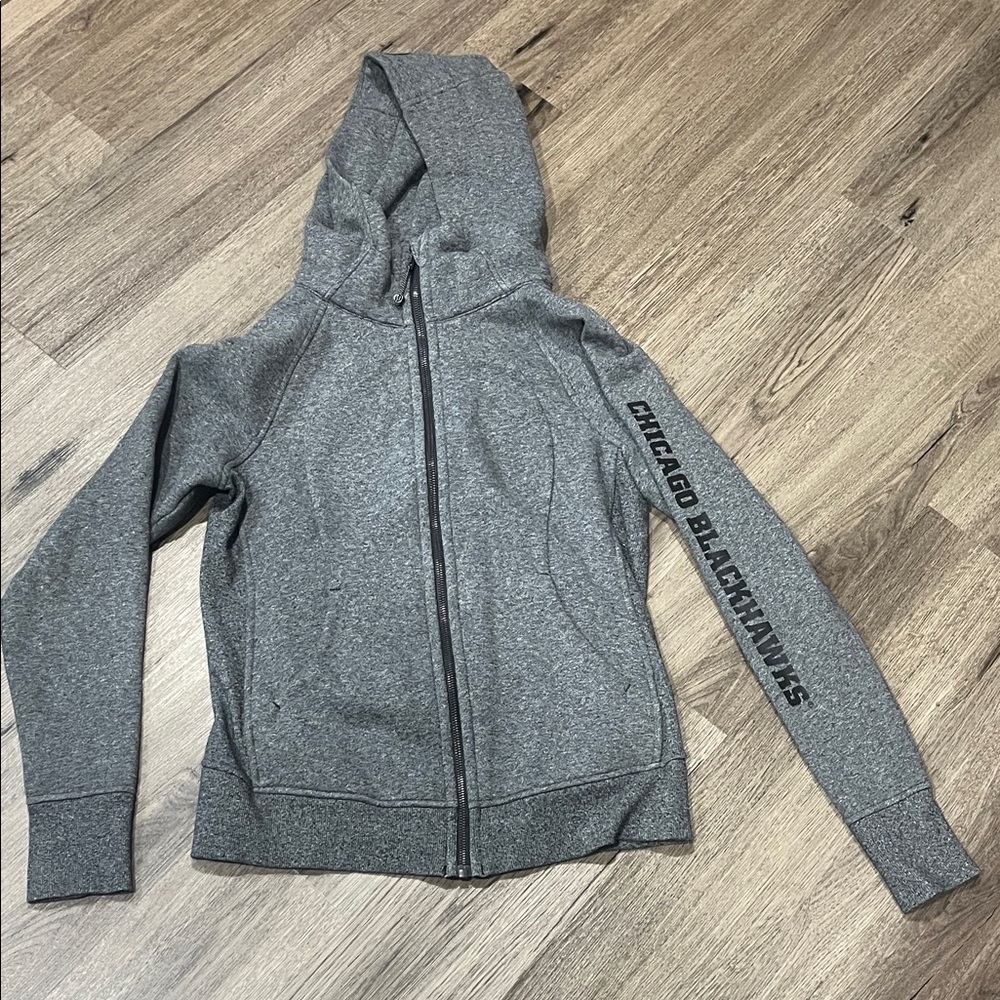 Lululemon Women's Gray Hoodie